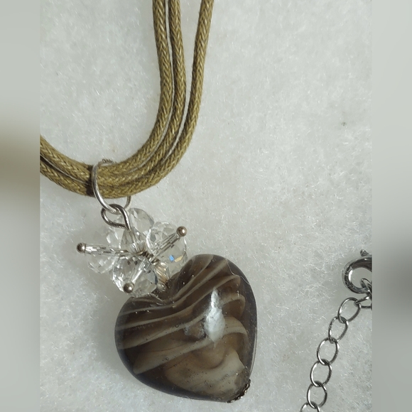 Murano Glass Heart Pendant - Picture 15 of 17